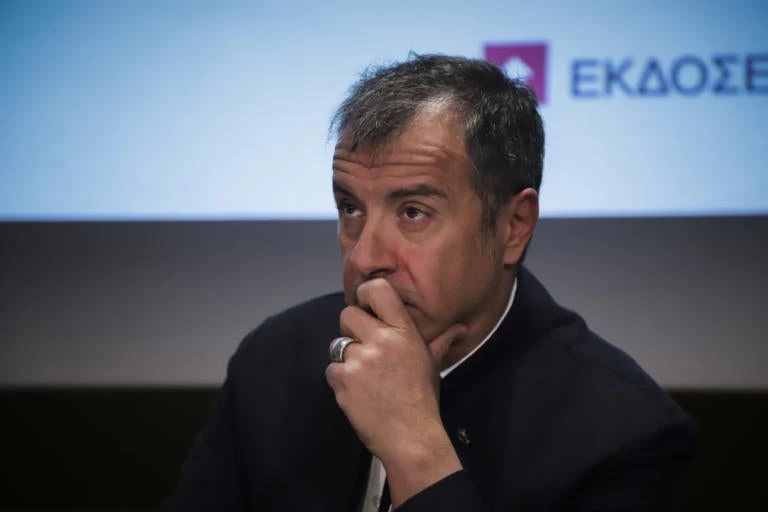 Θεοδωράκης για Τσίπρα: Χθες ήταν με έναν ακροδεξιό και τον Μαδούρο, τώρα είναι ευρωπαϊστής